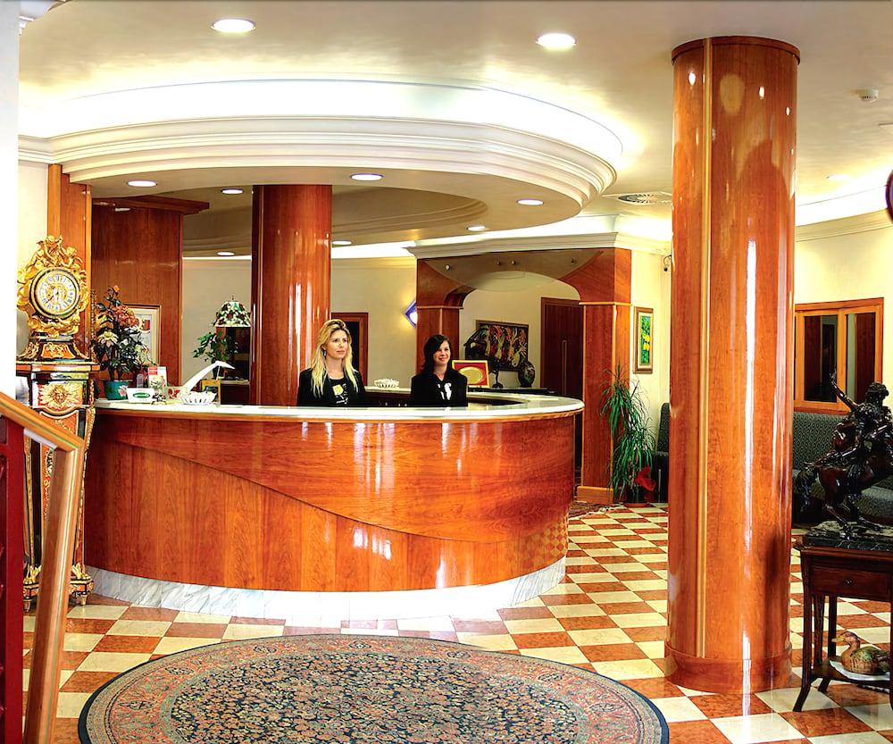 Hotel Maritan & 3*